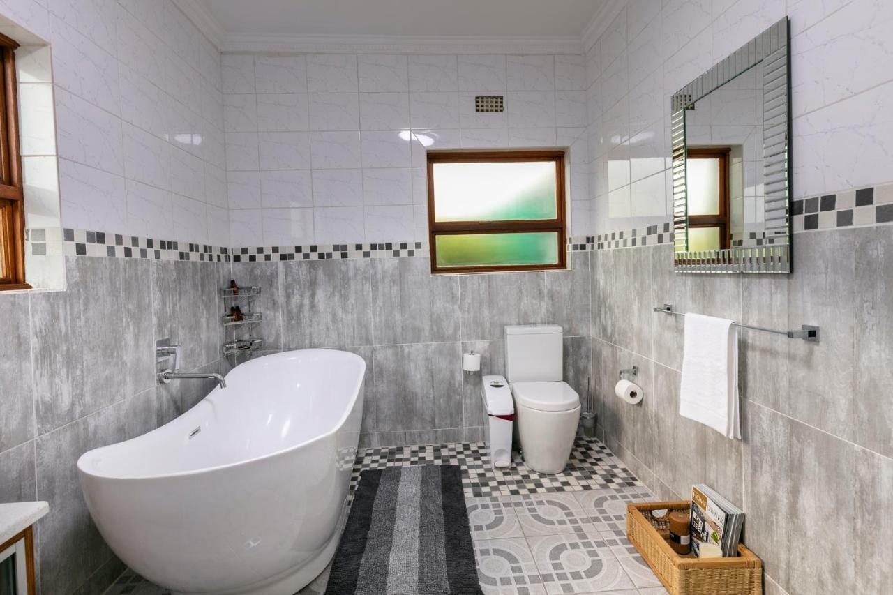 Orchid Luxury Boutique Guesthouse Γκαμπορόνε Εξωτερικό φωτογραφία